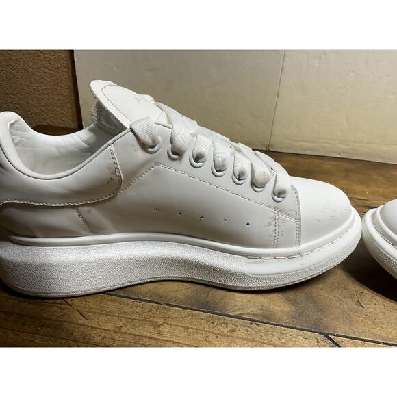 Alexander McQueen White Oversized Sneakers–Iconic Casual Shoes Size 41 US8 main image 8